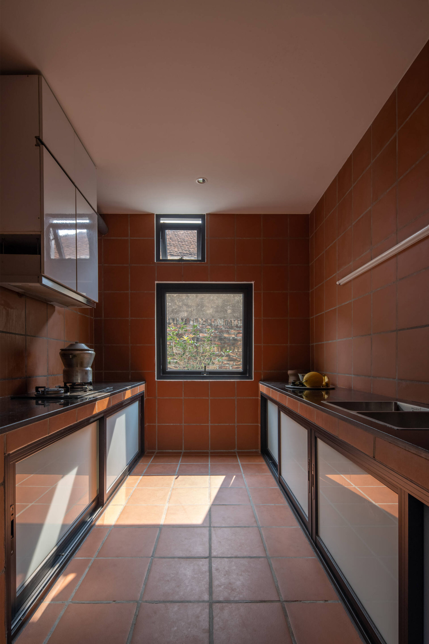 Sự kết hợp giữa “Cũ - Mới” “Truyền thống - Hiện Đại” được các kiến trúc sư sử dụng không chỉ ở hình khối kiến trúc, vật liệu của công trình, mà còn thể hiện trong từng chi tiết nội thất.