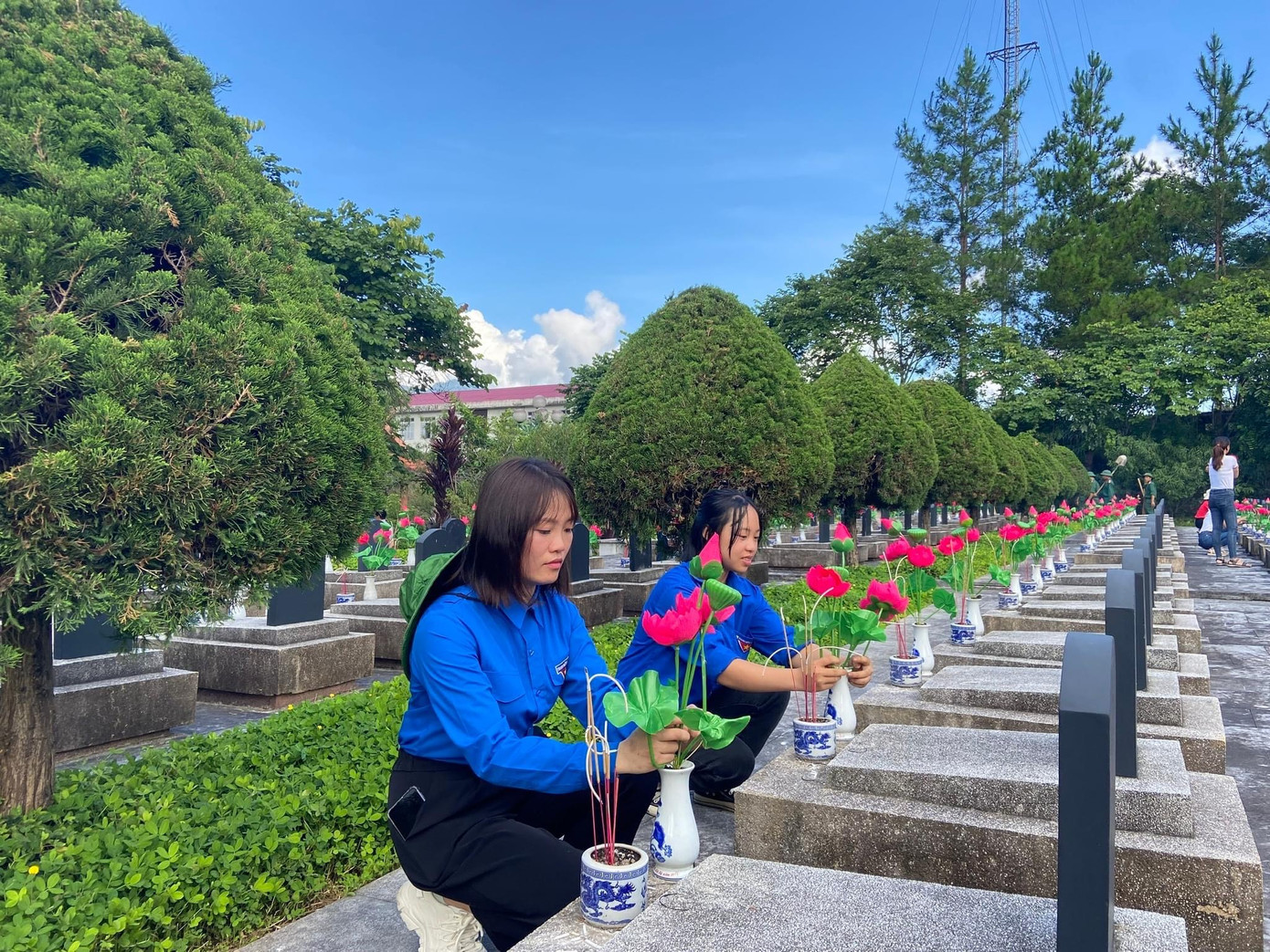 Theo chị Bế Thị Bằng - Phó Bí thư Tỉnh Đoàn Lai Châu cho biết: Hoạt động nhằm tri ân, bày tỏ lòng thành kính và biết ơn đối với các anh hùng liệt sĩ đã ngã xuống vì độc lập dân tộc. Đồng thời thông qua đó góp phần giáo dục truyền thống cách mạng, nâng cao nhận thức cho đoàn viên thanh niên về lòng yêu nước, phát huy truyền thống "Uống nước nhớ nguồn", "Đền ơn đáp nghĩa" của đoàn viên , thanh niên đối với công lao to lớn của thế hệ cha ông.