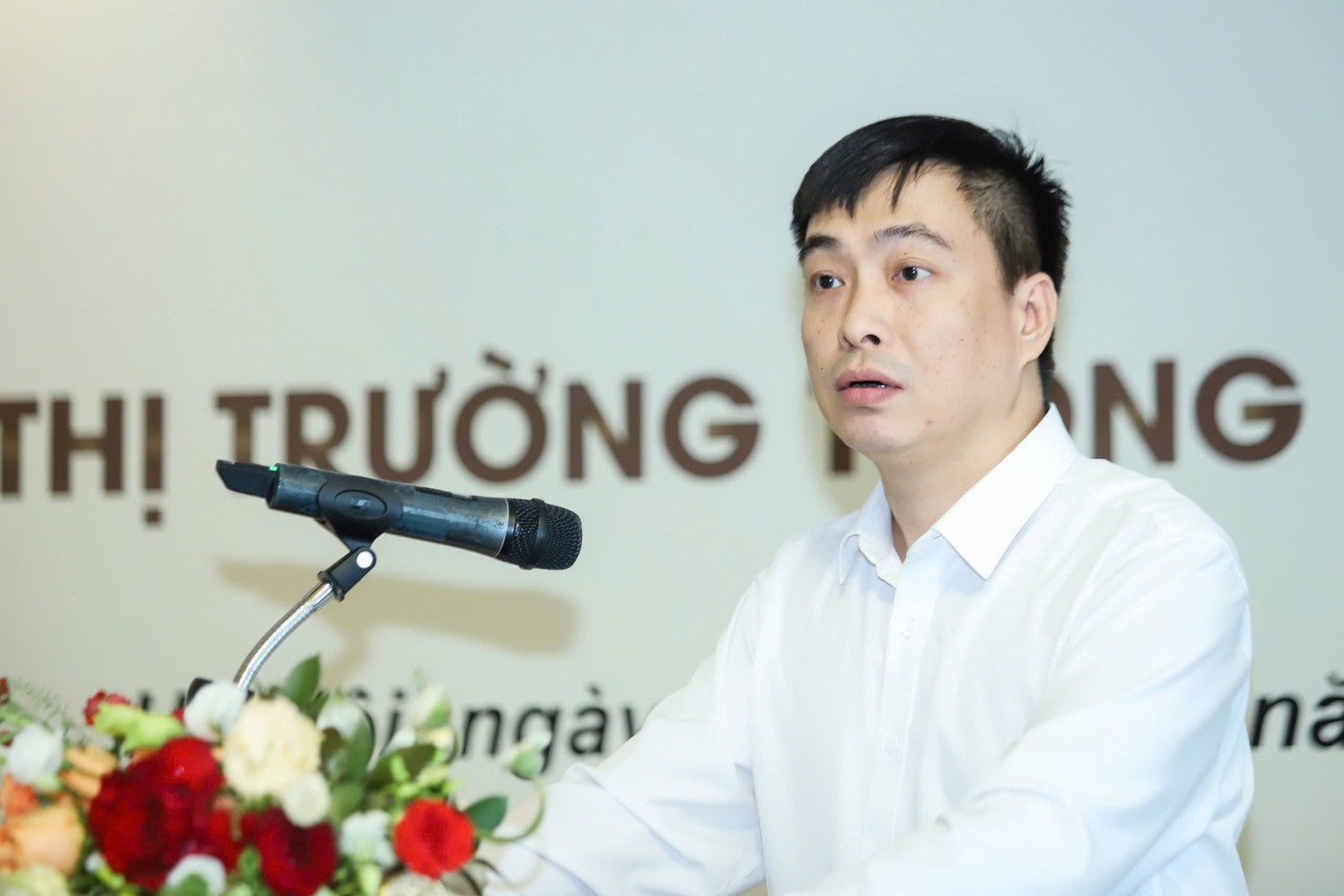 Ông Bùi Nguyễn Anh Tuấn - Phó Cục trưởng Cục Quản lý và Phát triển Thị trường trong nước - phát biểu tại toạ đàm.