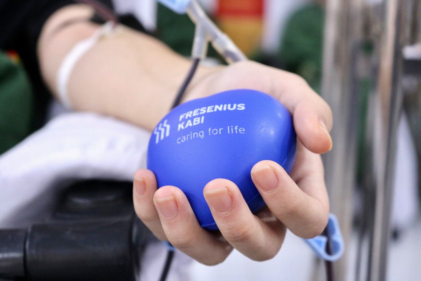 Chỉ trong một buổi sáng, Chủ Nhật Đỏ tại điểm Học viện KTQS đã tiếp nhận 660 đơn vị máu. Chỉ trong một buổi sáng, Chủ Nhật Đỏ tại điểm Học viện KTQS đã tiếp nhận 660 đơn vị máu.