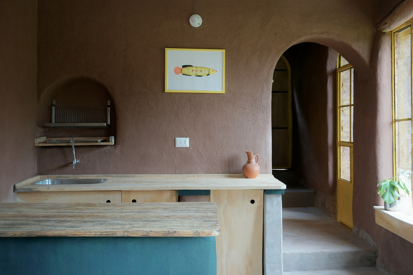 Công trình không chỉ giữ vững nguyên lý cốt lõi của truyền thống, mà còn thích nghi hoàn hảo với điều kiện sống hiện đại.