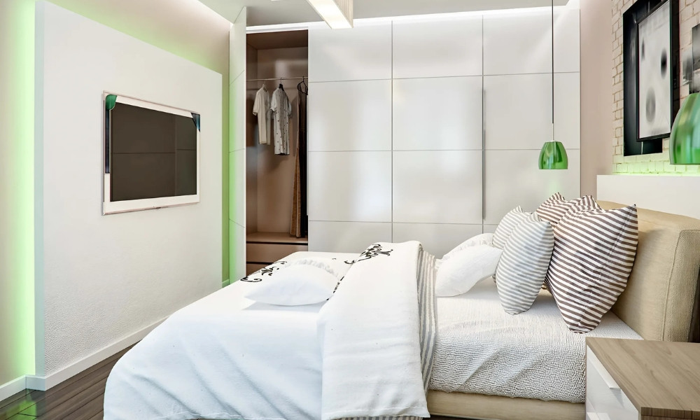 Phòng ngủ hình vuông giúp tận dụng tối đa không gian với bố trí hợp lý và gọn gàng (Ảnh: Shutterstock, Home Lane)