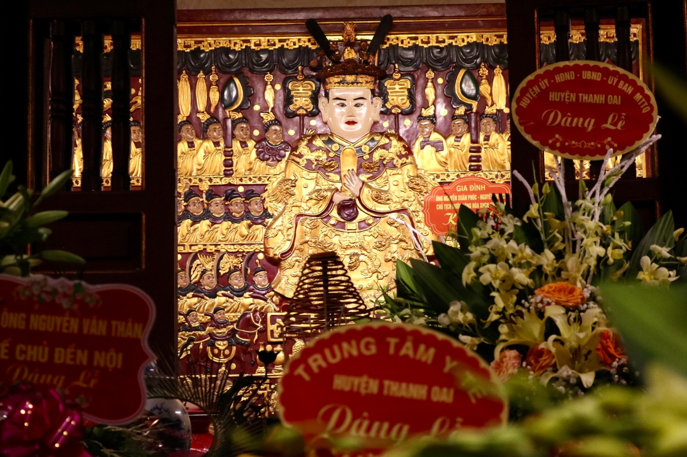 Bức phù điêu hơn 1.000 tuổi tại đình Nội Bình Đà. Bức phù điêu hơn 1.000 tuổi tại đình Nội Bình Đà.