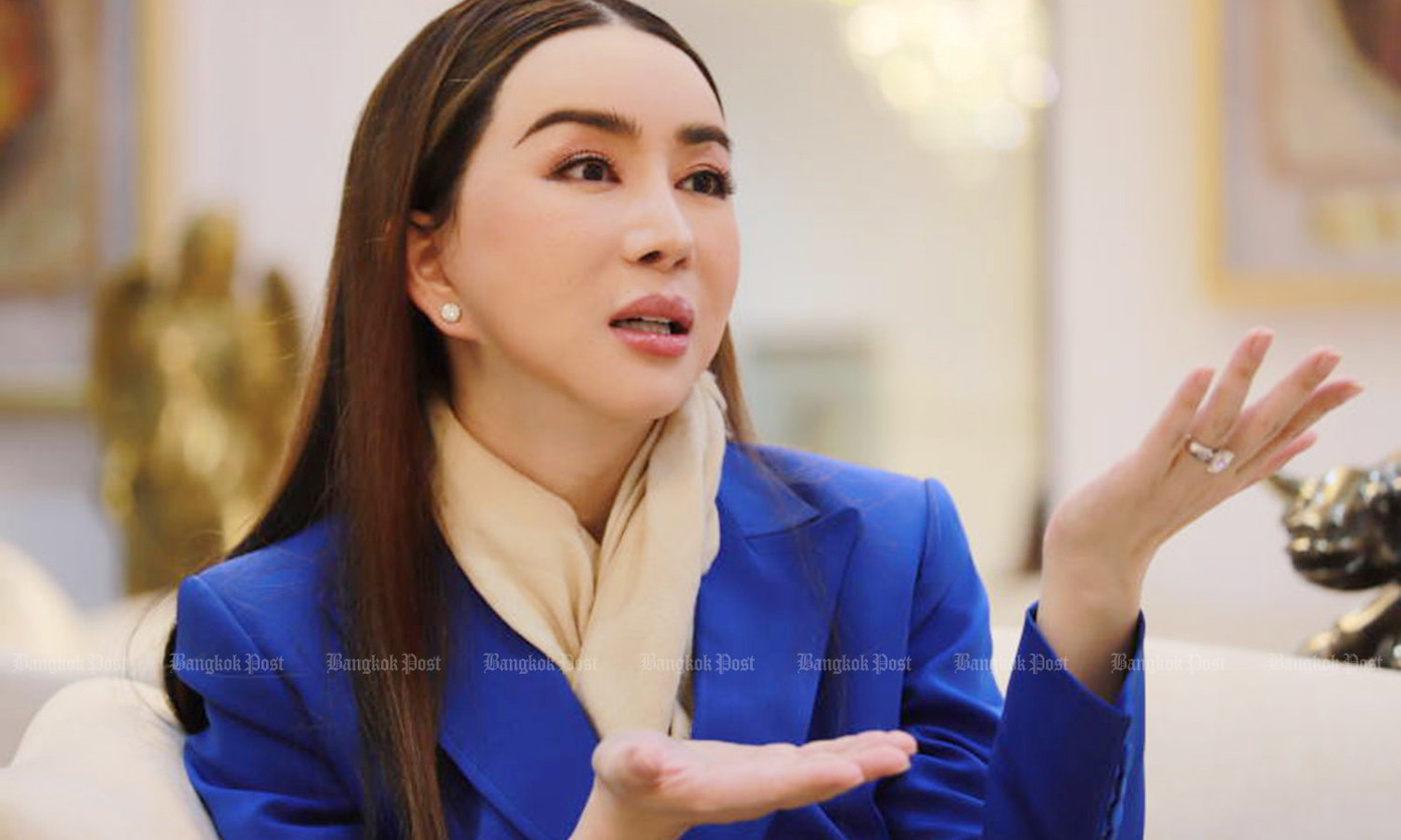 Anne Jakapong Jakrajutatip tăng giá bán bản quyền Hoa hậu Hoàn vũ lên 42%.