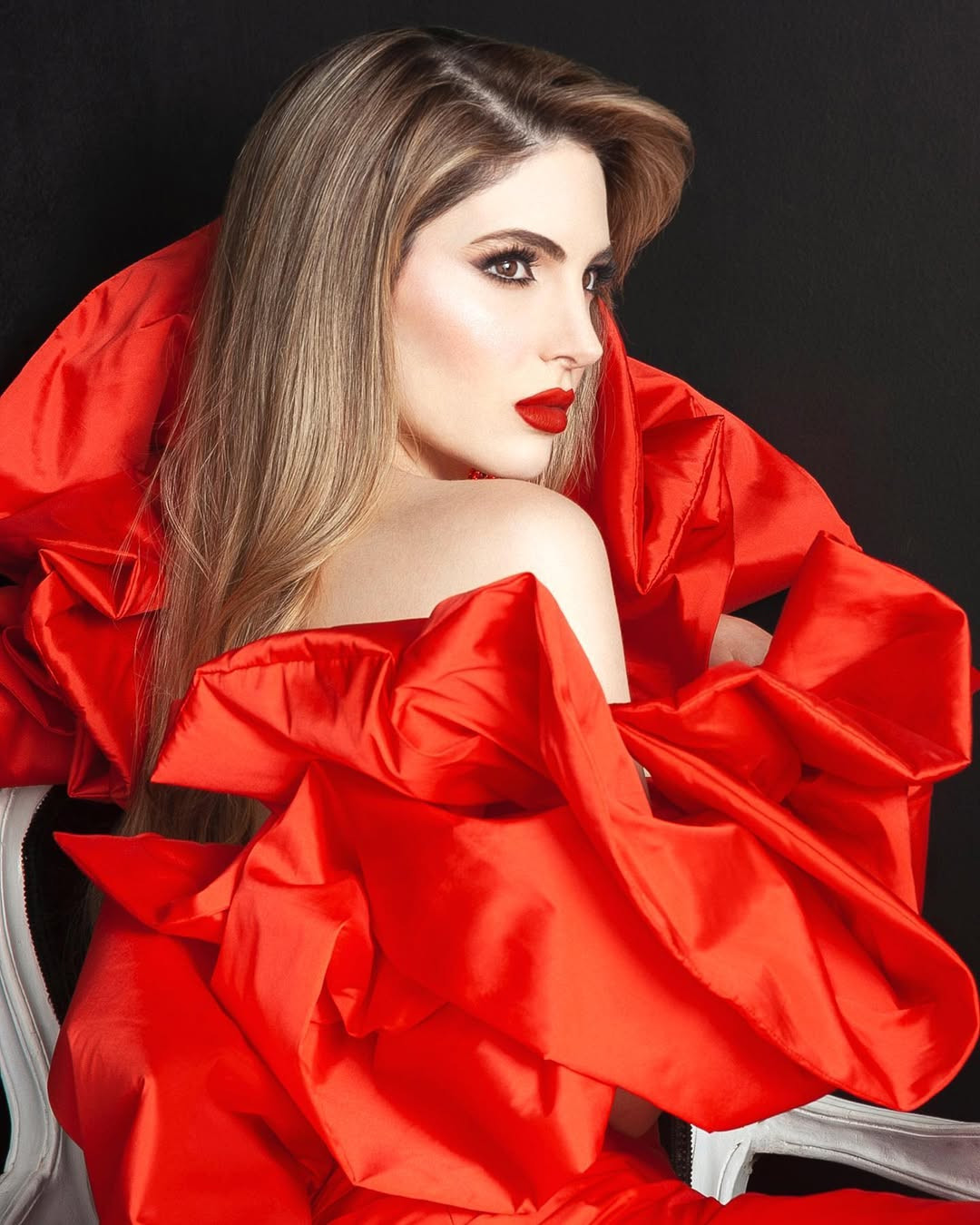 Tại cuộc thi Miss World Venezuela 2024, cô giành được giải phụ Làn da đẹp nhất. Ngay sau đó, người đẹp đăng ký tham dự Hoa hậu Venezuela 2024 và được khán giả đánh giá cao.