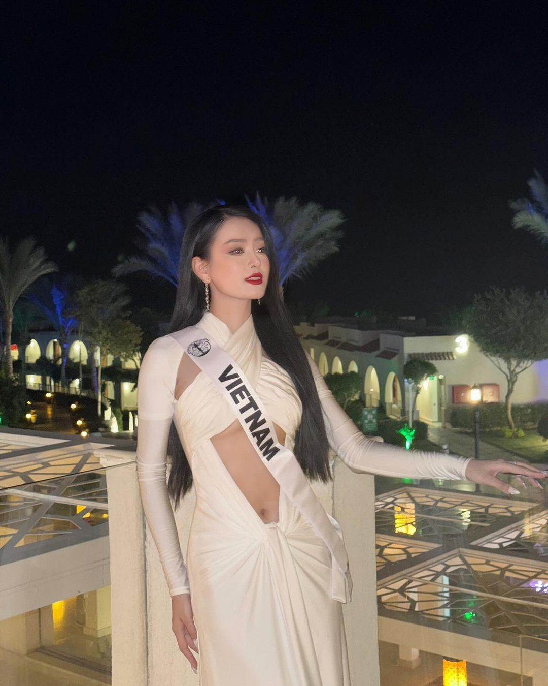 Người đẹp đã trải qua các vòng thi bikini, phỏng vấn kín. Cô thi Trang phục dân tộc vào 1/12. Chung kết Hoa hậu Liên lục địa 2024 diễn ra đêm 6/12 (giờ địa phương) tại Sharm El Sheikh, Ai Cập.