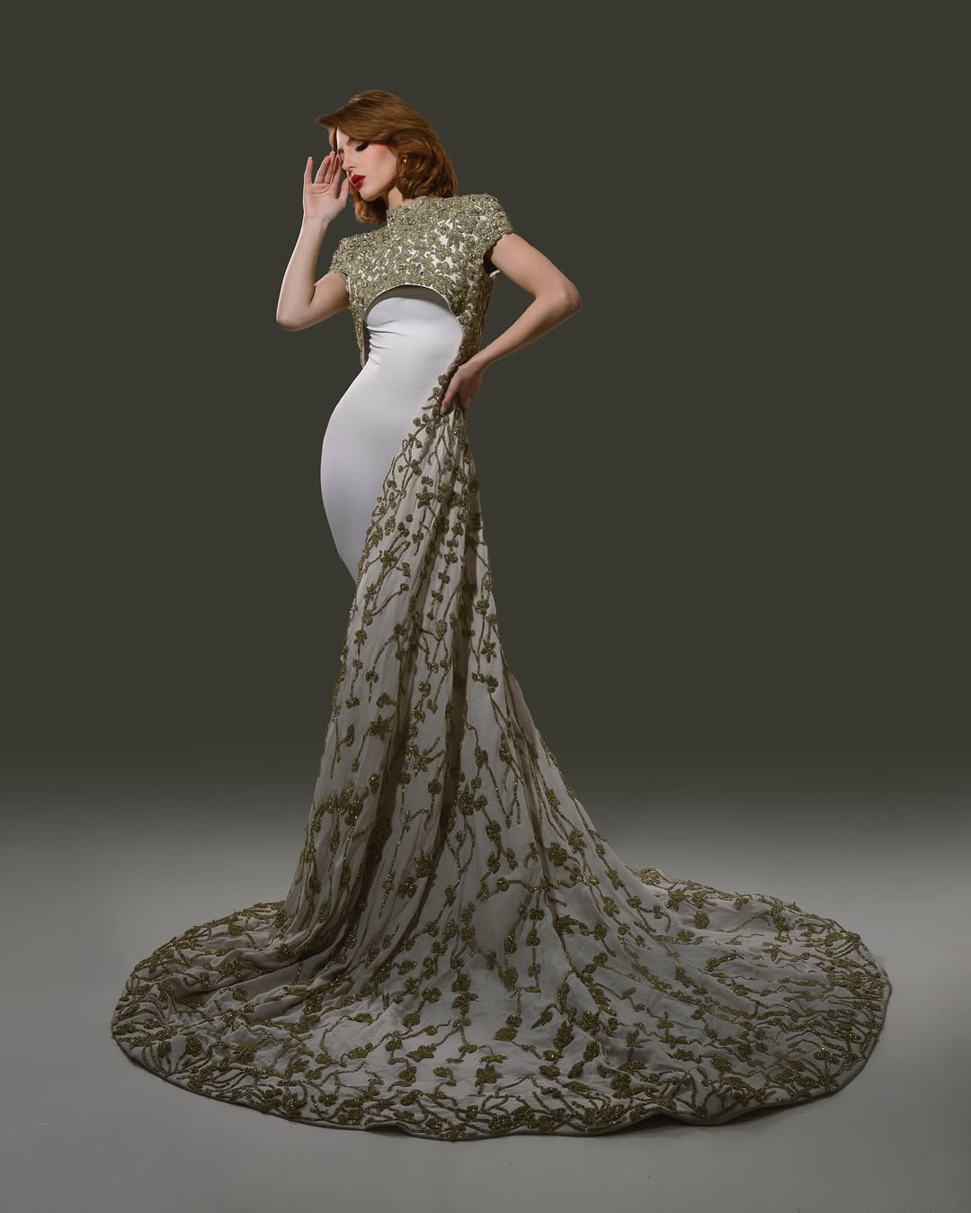 Nhiều năm qua, Venezuela có thành tích ấn tượng khi liên tiếp lọt vào top 5 tại Hoa hậu Hoàn vũ. Quốc gia này đang khao khát bổ sung chiếc vương miện tiếp theo vào bộ sưu tập của mình.