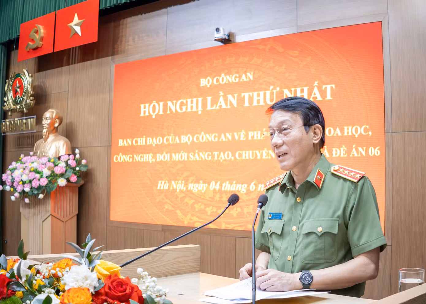 Bộ trưởng Bộ Công an Lương Tam Quang phát biểu chỉ đạo tại hội nghị. Ảnh: Phạm Nam.