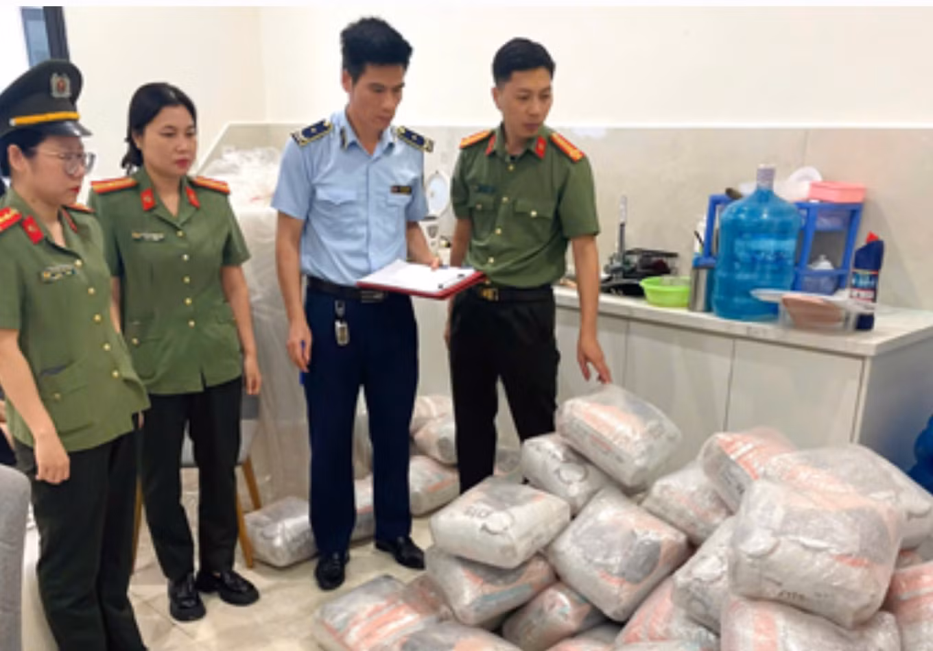 Ảnh hiện trường kiểm tra.
