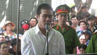 Hung thủ tại phiên xử