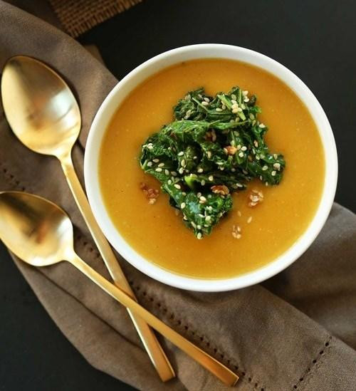 Súp bí đỏ và rau Súp bí đỏ và rau