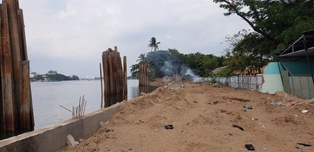 Dự án kè chống sạt lở bán đảo Thanh Đa (TPHCM).
