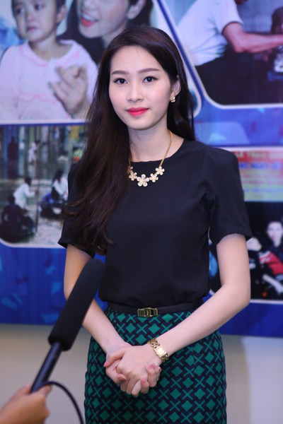 Kể từ khi đăng quang Hoa hậu Việt Nam 2012, Đặng Thu Thảo chủ yếu tham gia các hoạt động từ thiện xã hội, rất ít xuất hiện tại các event giải trí