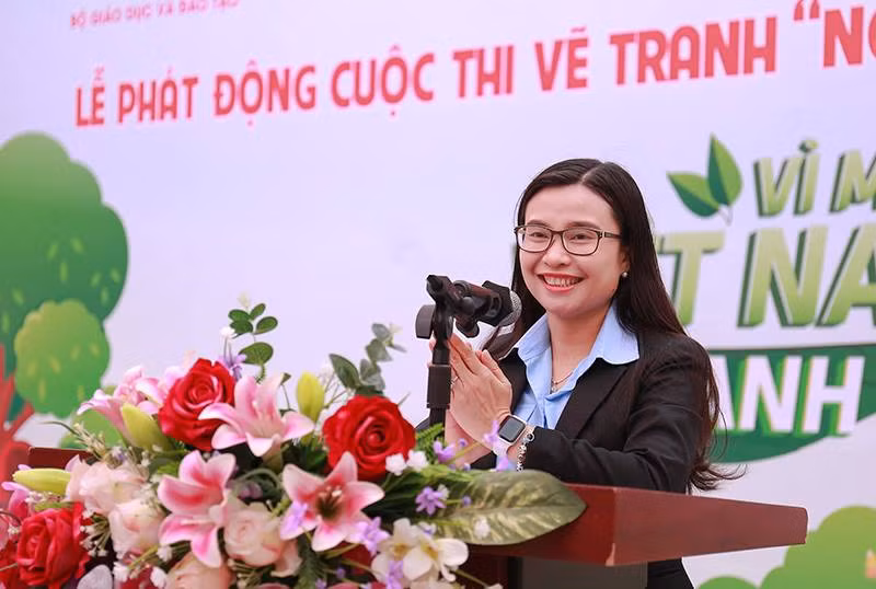 Thiếu nhi thi vẽ tranh 'Vì một Việt Nam xanh' ảnh 1