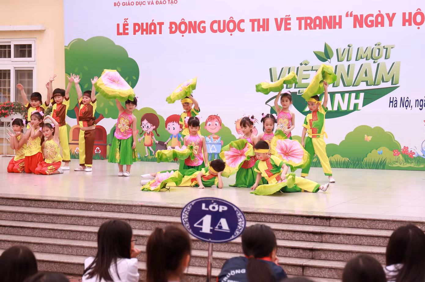 Thiếu nhi thi vẽ tranh 'Vì một Việt Nam xanh' ảnh 3