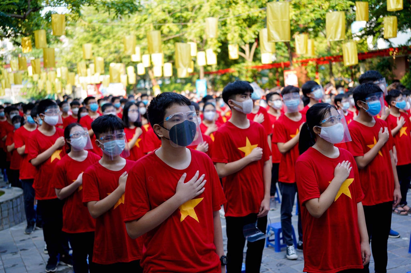 Lễ khai giảng đặc biệt trong mùa COVID-19: Nơi trực tuyến, nơi khai giảng trong lớp học ảnh 19