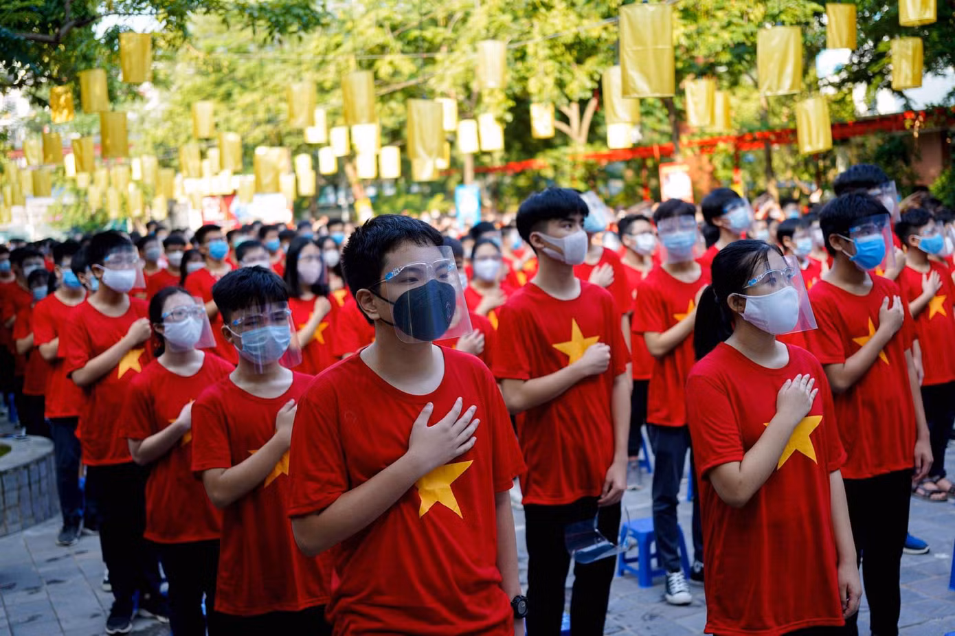 Lễ khai giảng đặc biệt trong mùa COVID-19: Nơi trực tuyến, nơi khai giảng trong lớp học ảnh 19