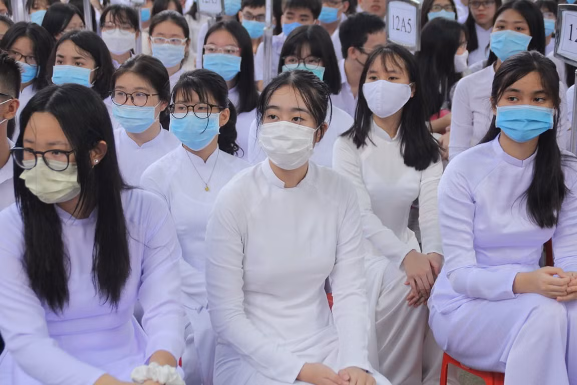 Lễ khai giảng đặc biệt trong mùa COVID-19: Nơi trực tuyến, nơi khai giảng trong lớp học ảnh 49