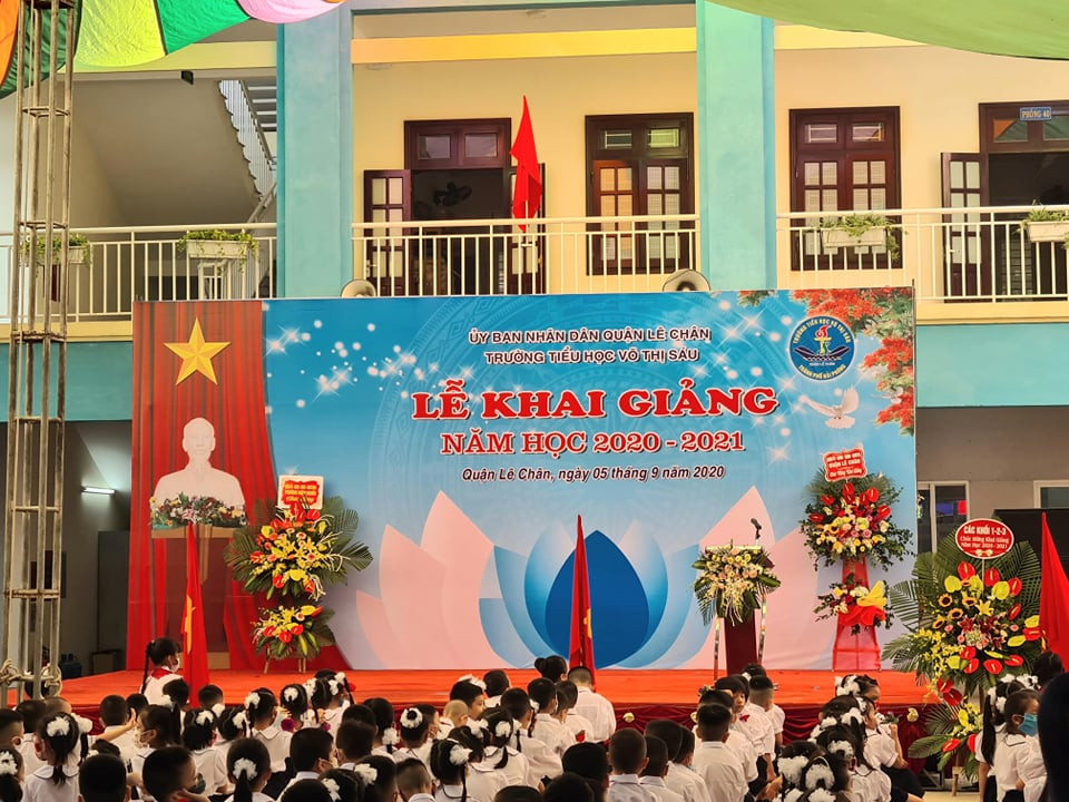 Lễ khai giảng đặc biệt trong mùa COVID-19: Nơi trực tuyến, nơi khai giảng trong lớp học ảnh 33