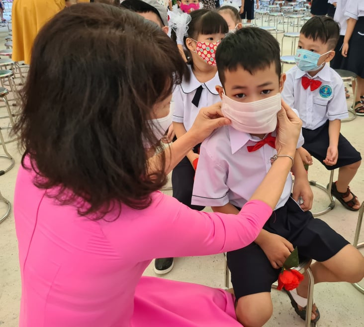 Lễ khai giảng đặc biệt trong mùa COVID-19: Nơi trực tuyến, nơi khai giảng trong lớp học ảnh 34