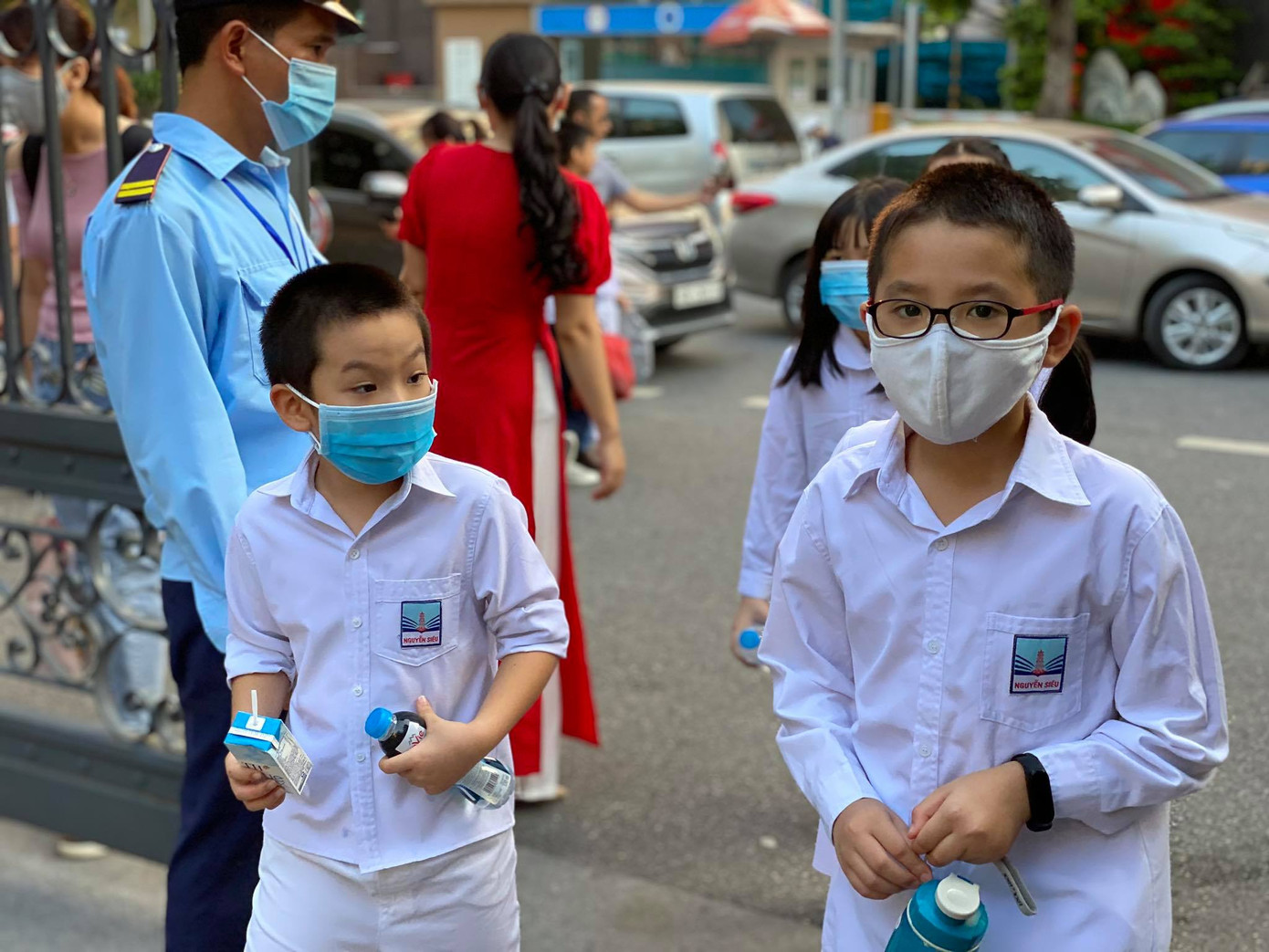 Lễ khai giảng đặc biệt trong mùa COVID-19: Nơi trực tuyến, nơi khai giảng trong lớp học ảnh 84