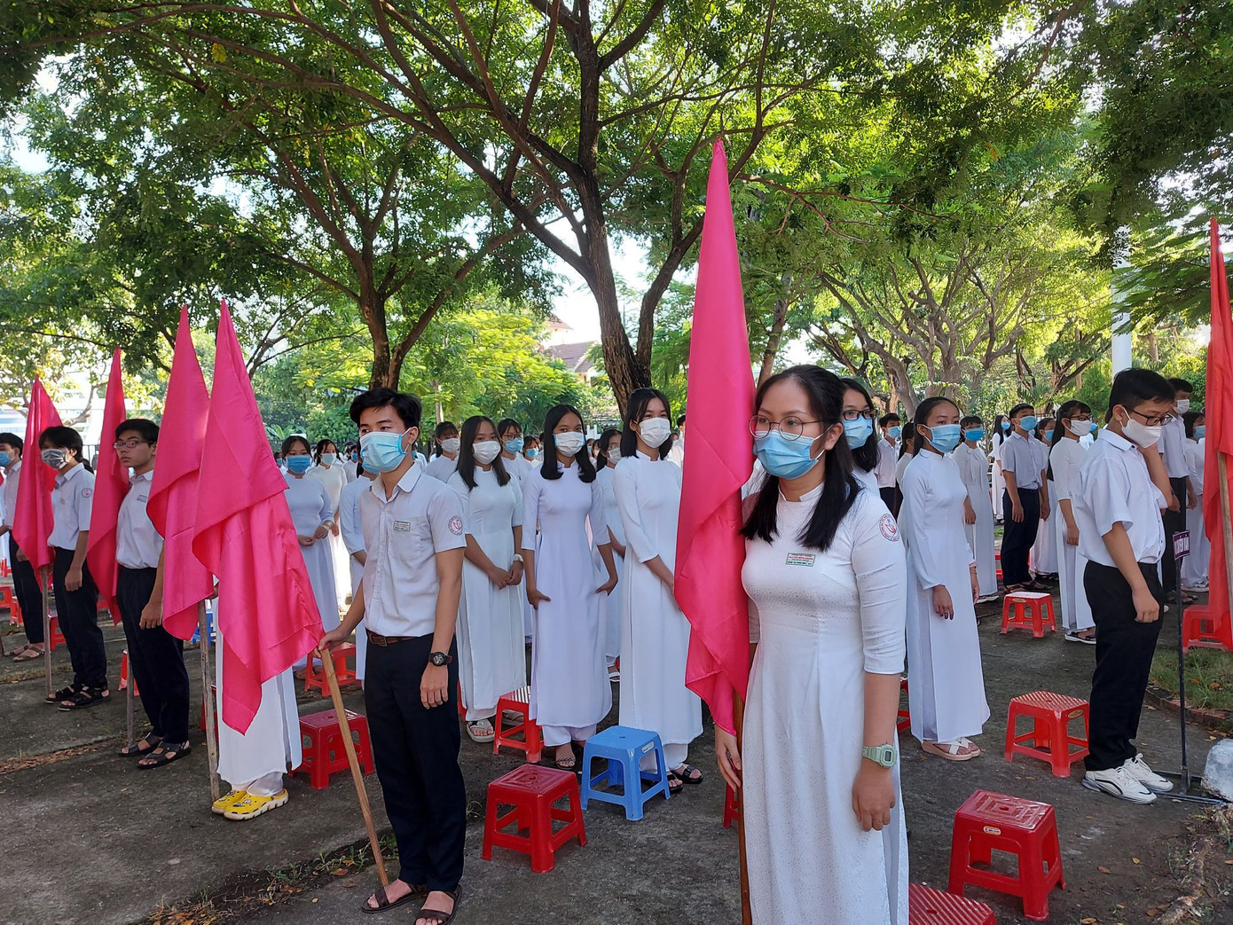 Lễ khai giảng đặc biệt trong mùa COVID-19: Nơi trực tuyến, nơi khai giảng trong lớp học ảnh 73