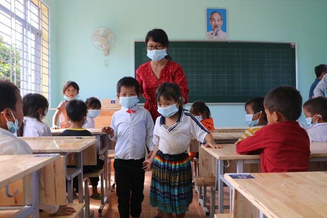 Lễ khai giảng đặc biệt trong mùa COVID-19: Nơi trực tuyến, nơi khai giảng trong lớp học ảnh 97