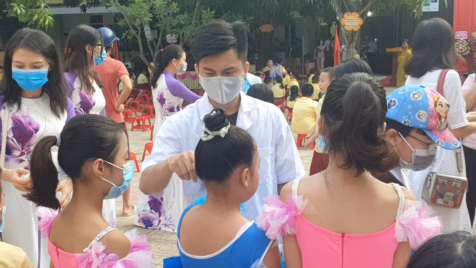 Lễ khai giảng đặc biệt trong mùa COVID-19: Nơi trực tuyến, nơi khai giảng trong lớp học ảnh 61