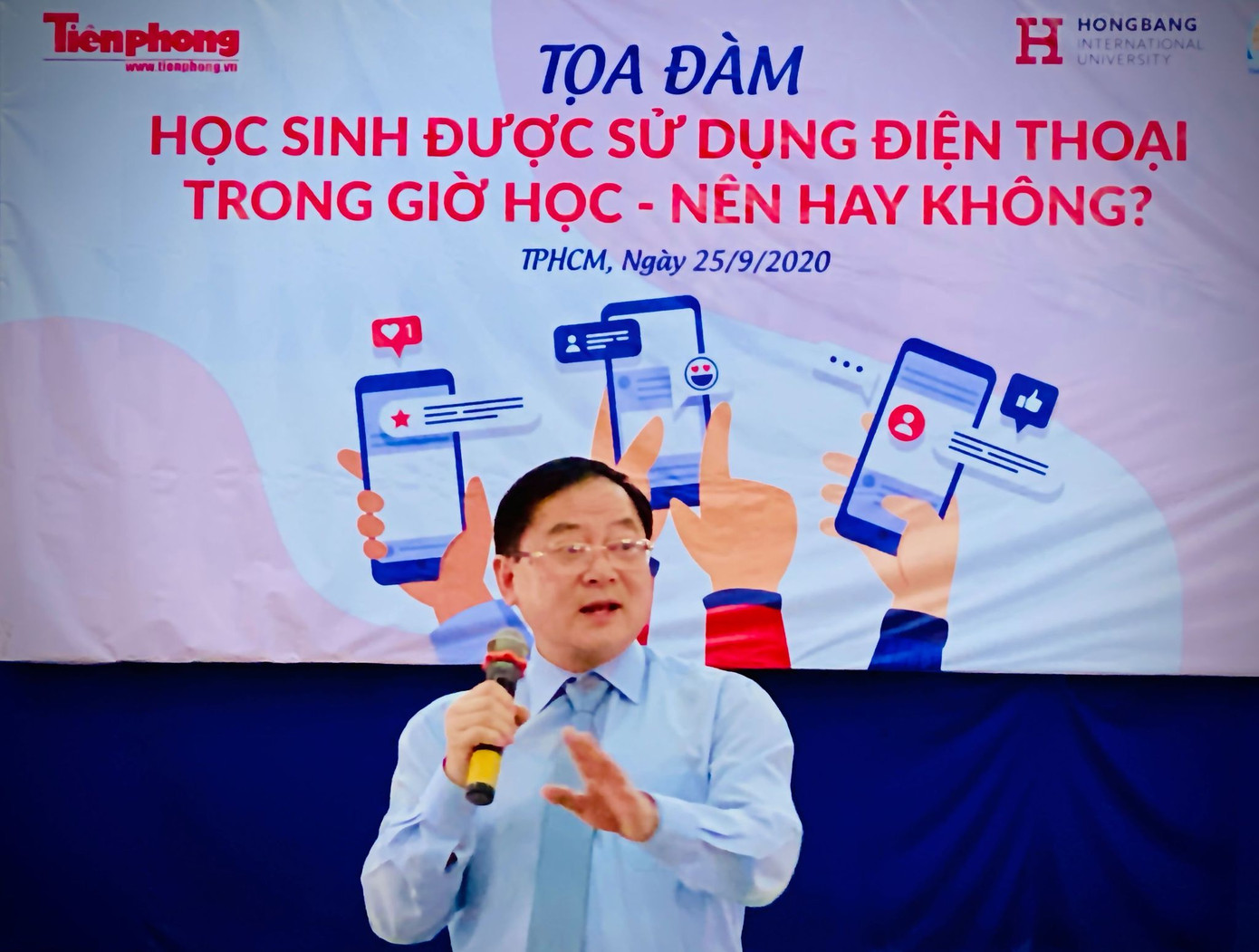 Báo Tiền Phong tổ chức tọa đàm: Học sinh được sử dụng điện thoại- Nên hay không? ảnh 2