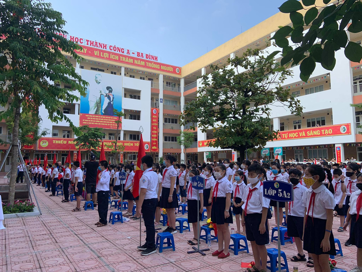 Lễ khai giảng đặc biệt trong mùa COVID-19: Nơi trực tuyến, nơi khai giảng trong lớp học ảnh 52