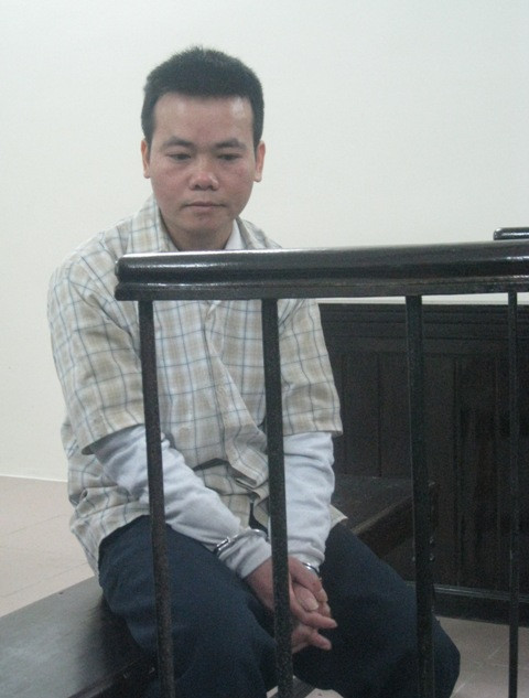 Tên côn đồ trong phiên xử