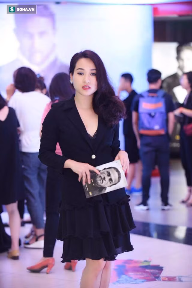Diễn viên Nhật ký Vàng Anh: Tôi tự chụp ảnh sexy để giảm stress! ảnh 4