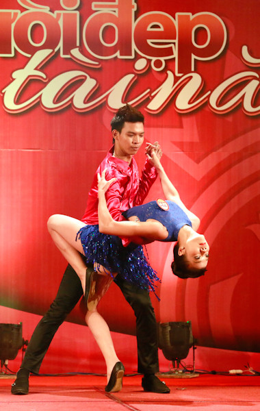 Võ Hoàng Yến, tiết mục dance sport