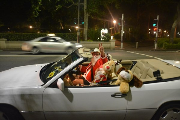 TƯỜNG THUẬT: Giới trẻ tưng bừng đón Giáng sinh ảnh 28