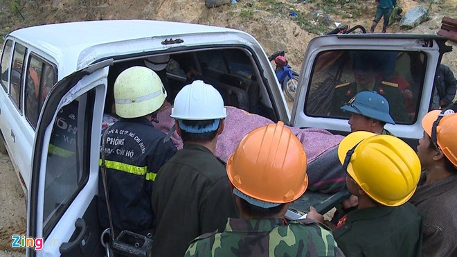 [LIVE] Nạn nhân sập hầm kể những ngày 'sống trong sợ hãi' ảnh 9