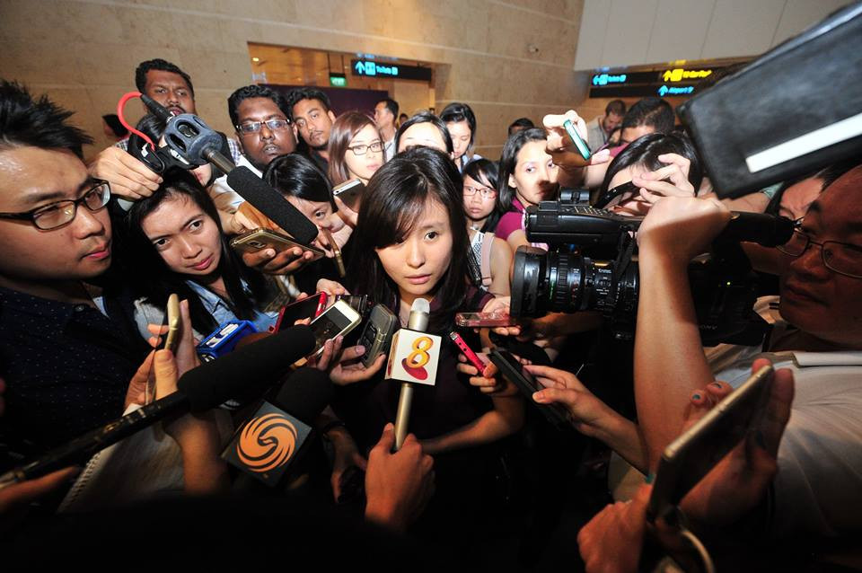 [LIVE] Tạm dừng tìm kiếm máy bay AirAsia do trời tối ảnh 4