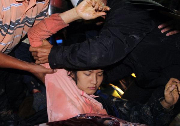 [LIVE] Nạn nhân sập hầm kể những ngày 'sống trong sợ hãi' ảnh 13