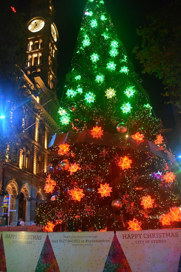 TƯỜNG THUẬT: Giới trẻ tưng bừng đón Giáng sinh ảnh 27