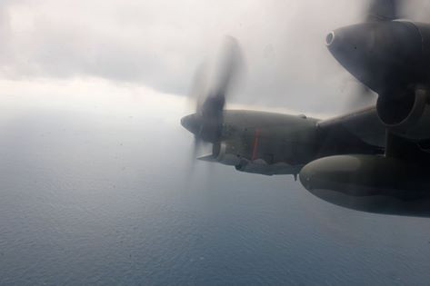 [LIVE] Phát hiện thân máy bay QZ8501 dưới đáy biển ảnh 83