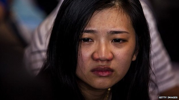 [LIVE] Phát hiện thân máy bay QZ8501 dưới đáy biển ảnh 60