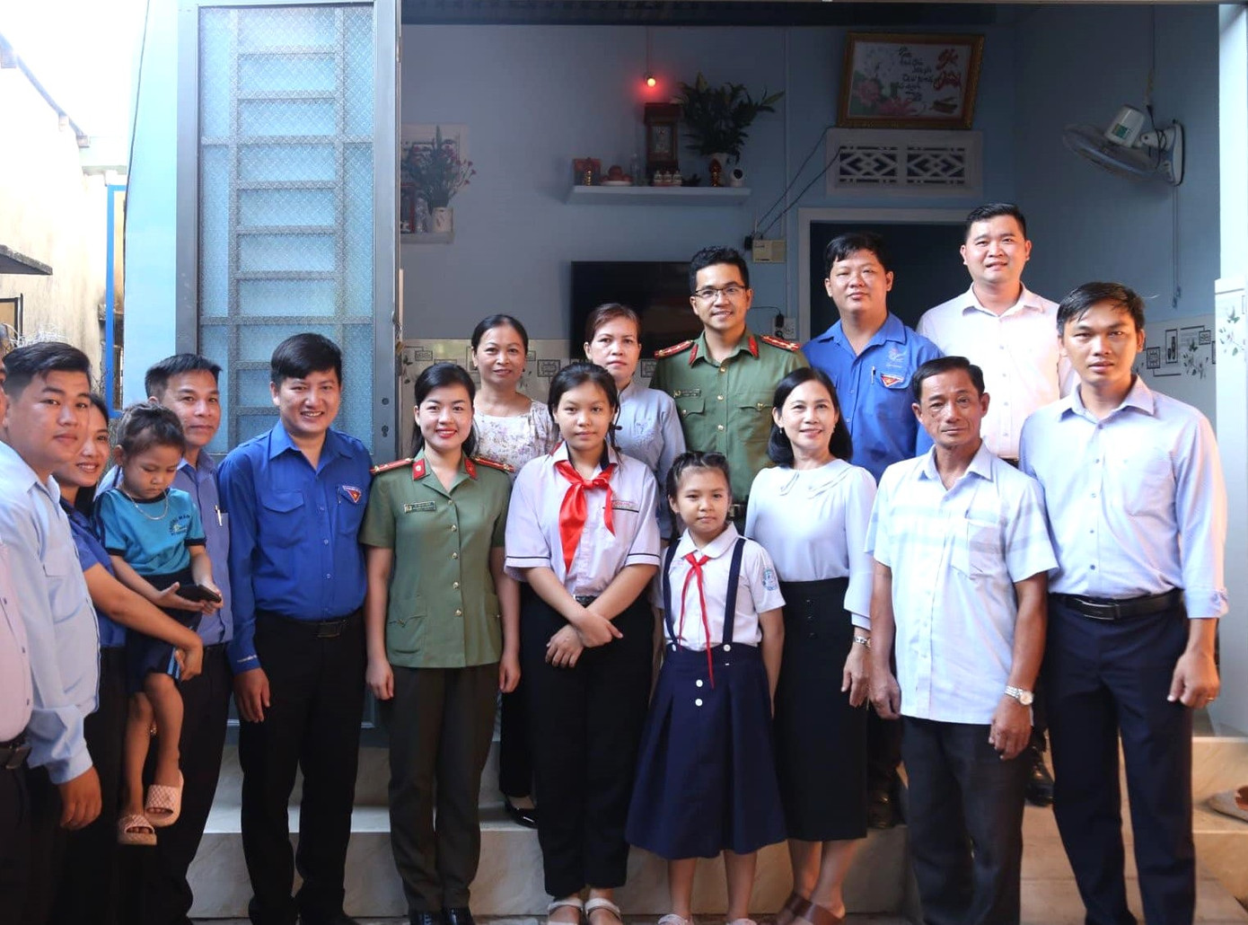 Xây nhà "Khăn quàng đỏ" cho em học sinh có hoàn cảnh khó khăn Xây nhà "Khăn quàng đỏ" cho em học sinh có hoàn cảnh khó khăn