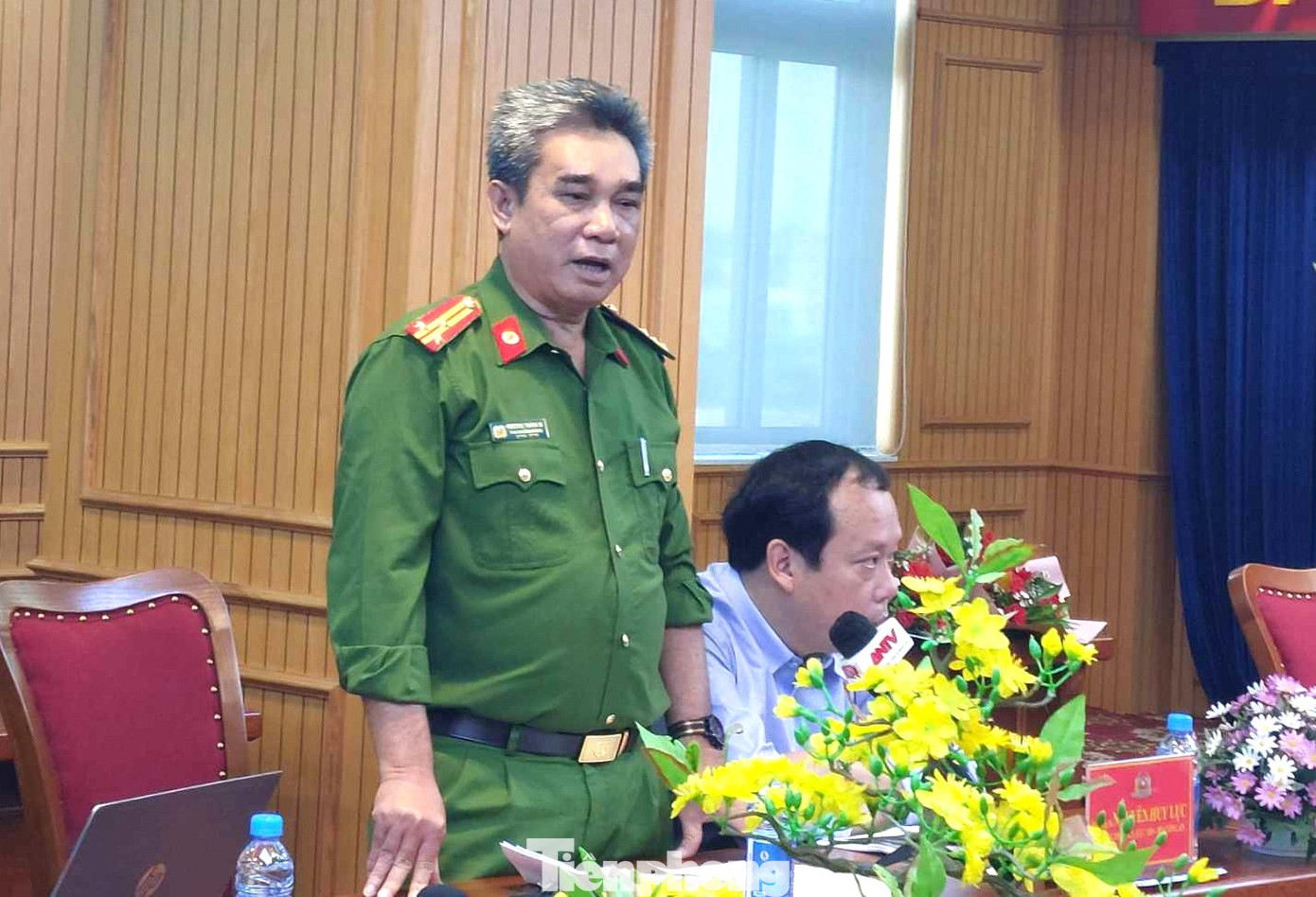 Thượng tá Trương Thành Di nói về đường dây tội phạm công nghệ cao đang phối hợp các địa phương phá án