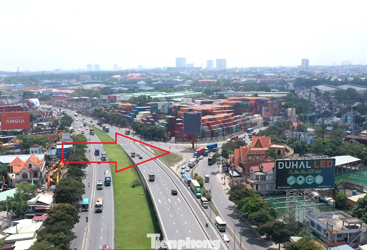 Nút giao Tân Vạn nhìn từ hướng đi TPHCM