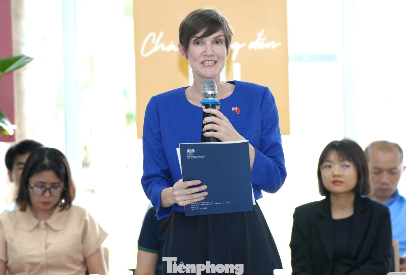 Bà Emily Hamblin - Tổng Lãnh sự Vương quốc Anh tại TPHCM - phát biểu tại sự kiện