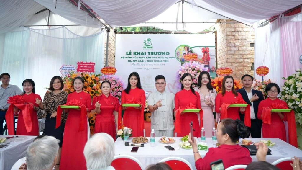 Công ty này khai trương hệ thống cửa hàng Triệu Nụ Cười.