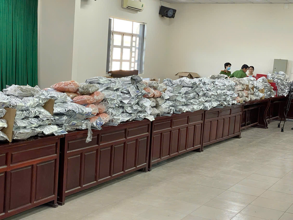 Chuyên án 128T bắt giữ đối tượng cầm đầu Dương Đình Quang cùng đồng bọn, thu giữ 550 kg ma túy cần sa khô.