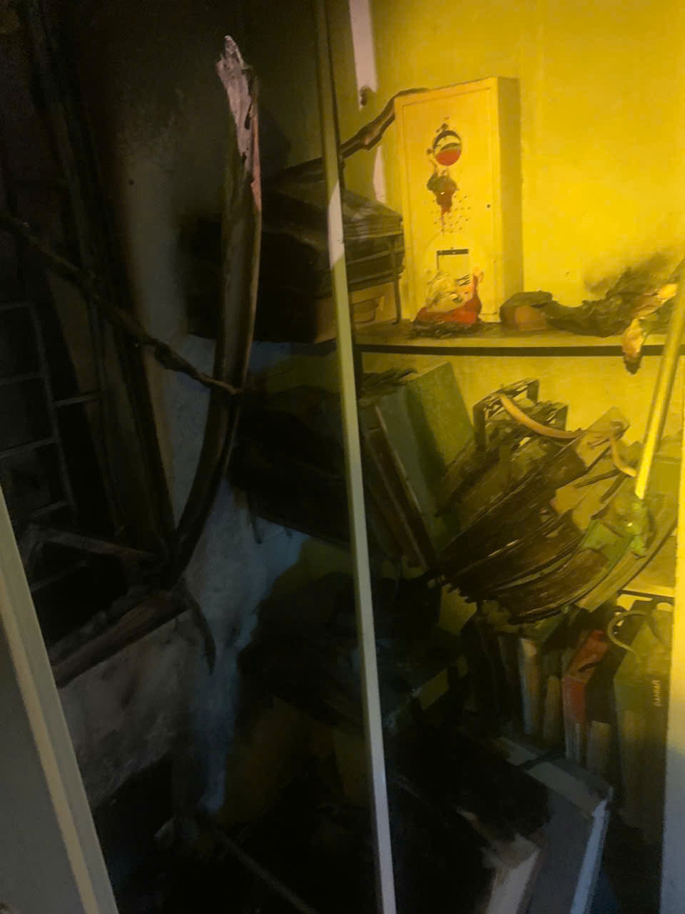 Hiện trường vụ cháy. Hiện trường vụ cháy.