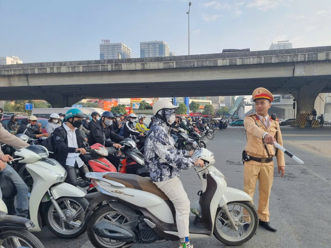 Từ 2025, tăng mức xử phạt nhiều hành vi vi phạm giao thông. Từ 2025, tăng mức xử phạt nhiều hành vi vi phạm giao thông.