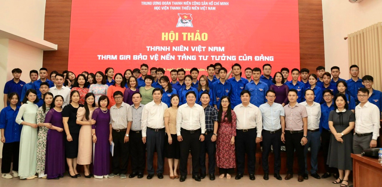 Các đại biểu tham gia Hội thảo