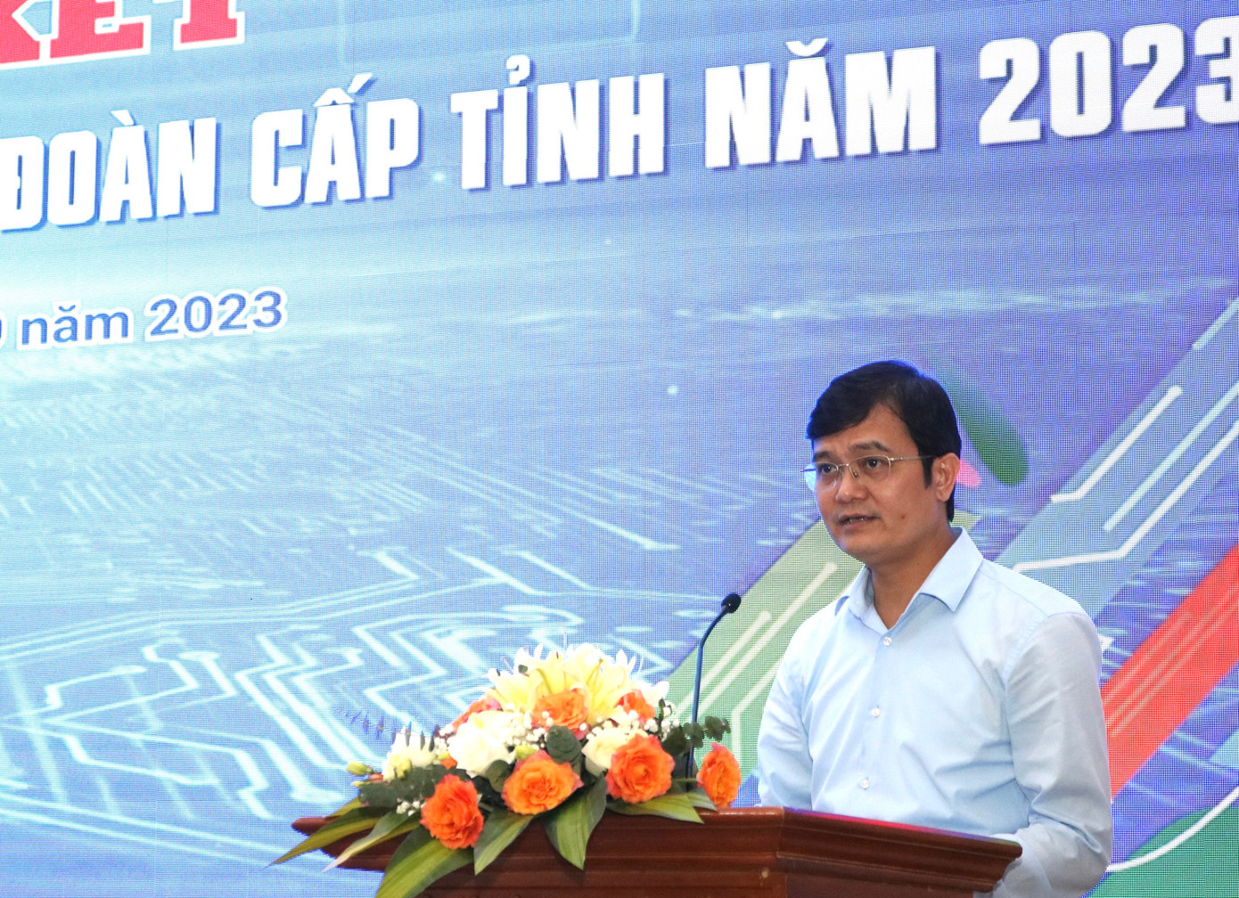 Anh Bùi Quang Huy - Ủy viên dự khuyết T.Ư Đảng , Bí thư thứ nhất T.Ư Đoàn phát biểu tại lễ tổng kết. Ảnh: Bảo Anh